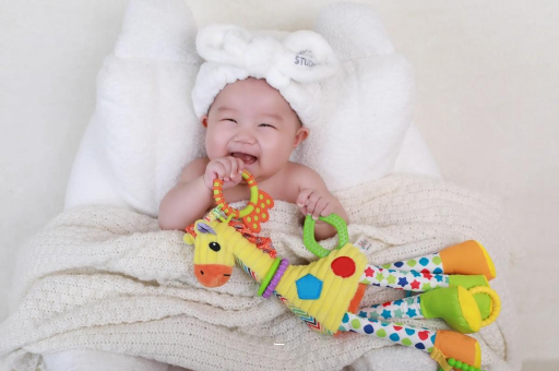 大庆三个月宝宝正确抱姿 大庆三个月宝宝正确抱姿